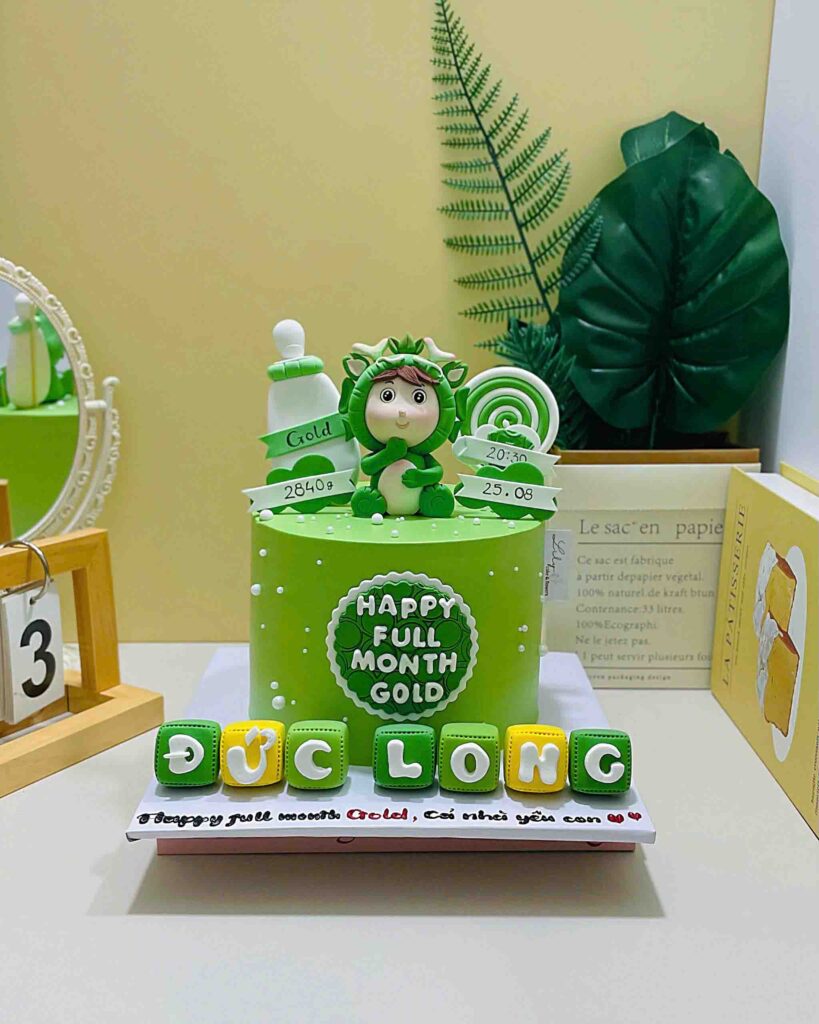 10+ Mẫu Bánh Thôi Nôi Tuổi Rồng Dành Cho Bé Trai Và Bé Gái 7 Bánh kem nặn hình bé trai tuổi rồng