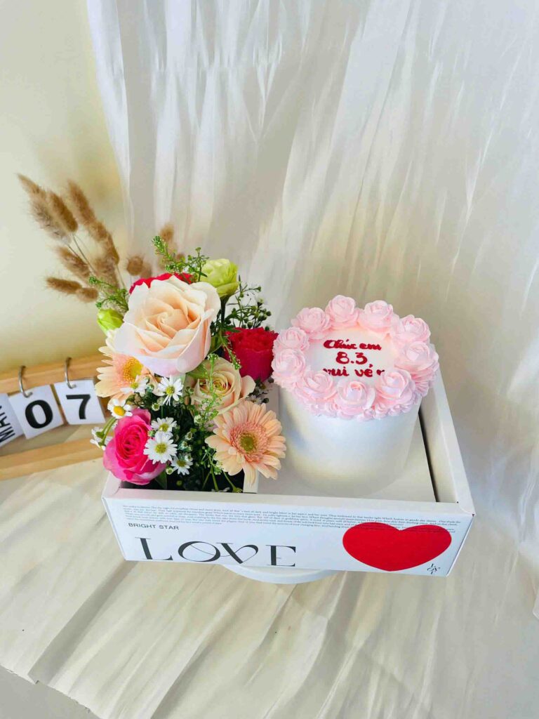 8 Tiệm Bánh Kem Tân Bình Tươi Ngon Không Thể Bỏ Lỡ 11 Bánh kem và hoa tươi - Lily Cake & Flowers
